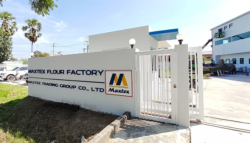 ป้ายสแตนเลสยกขอบทำสีติดตั้งหน้าบริษัท MAXTEX นิคมอุตสาหกรรมอมตะนคร ชลบุรี